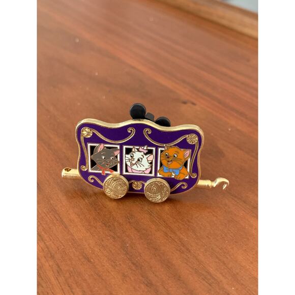Aristocats Train Berlioz Marie Toulouse Disney Soda Fountain Trading Pin LE 400